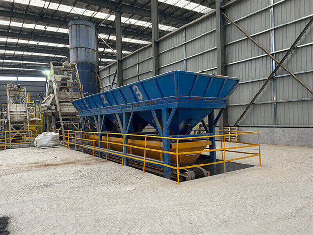 Fully Automatic Concrete Kerbstone Block Machine Paver Equipment